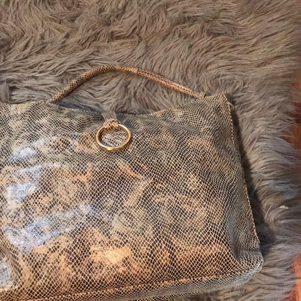 Handbag - Picture 3 of 4